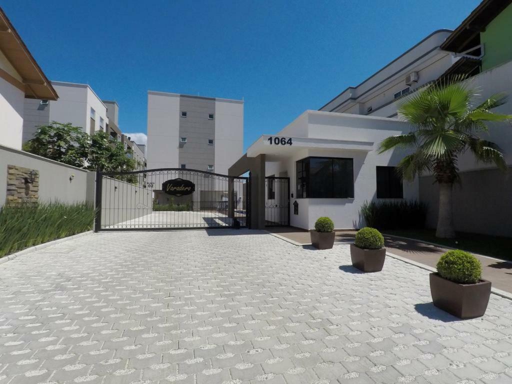 Apartament Residencial Varadero Bombinhas Zewnętrze zdjęcie